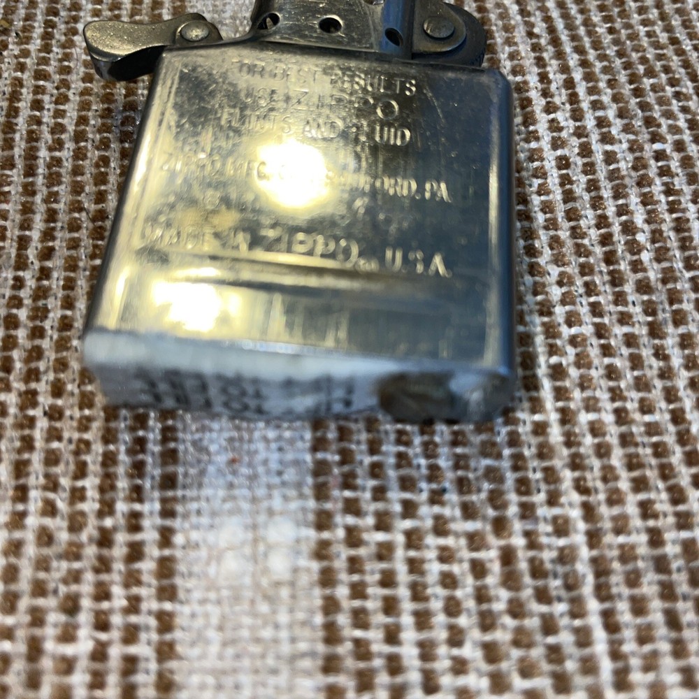 Zippo Classic Pocket Lighter -Chrome - #B-07