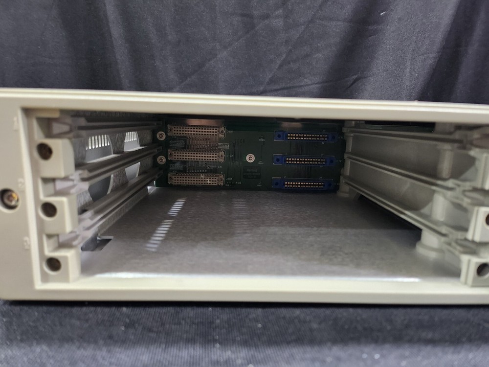Agilent 3499A: Switch / Control System Main Frame, AS-IS (0497)