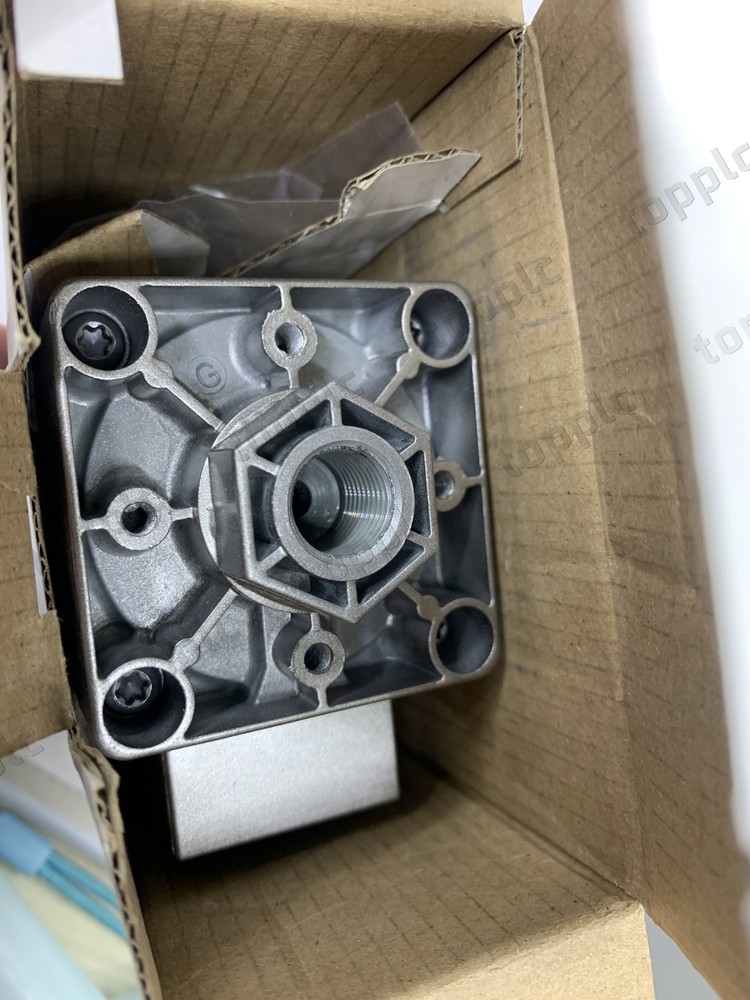 1PC NEW XMLB002A2S11 Schneider#