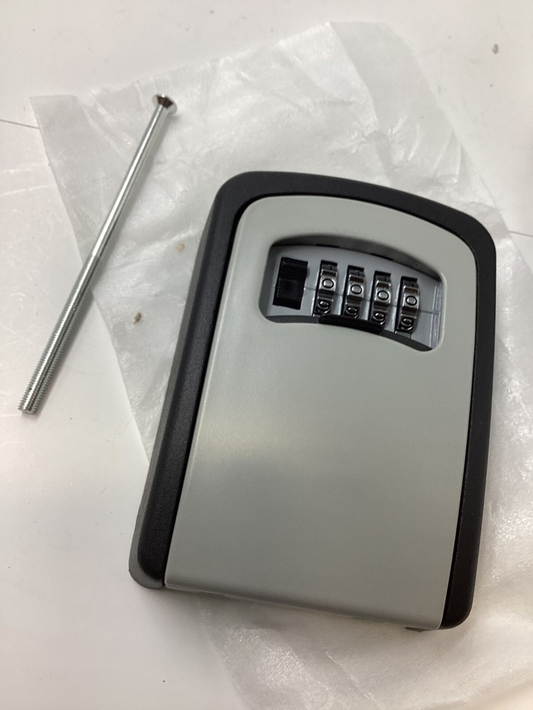Iron Lock® - Key Lock Box Wall Mount for Keys 4 Digit Combination X-Large Space