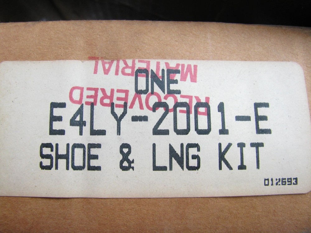 NEW GENUINE OEM Ford E4LY-2001-E FRONT Disc Brake Pads