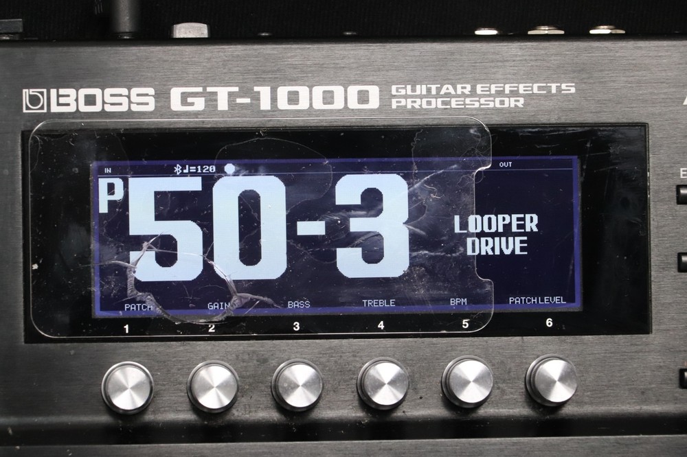 Damaged Screen BOSS GT-1000 Guitar Effects Processor Multi-Effects Pedal WORKS