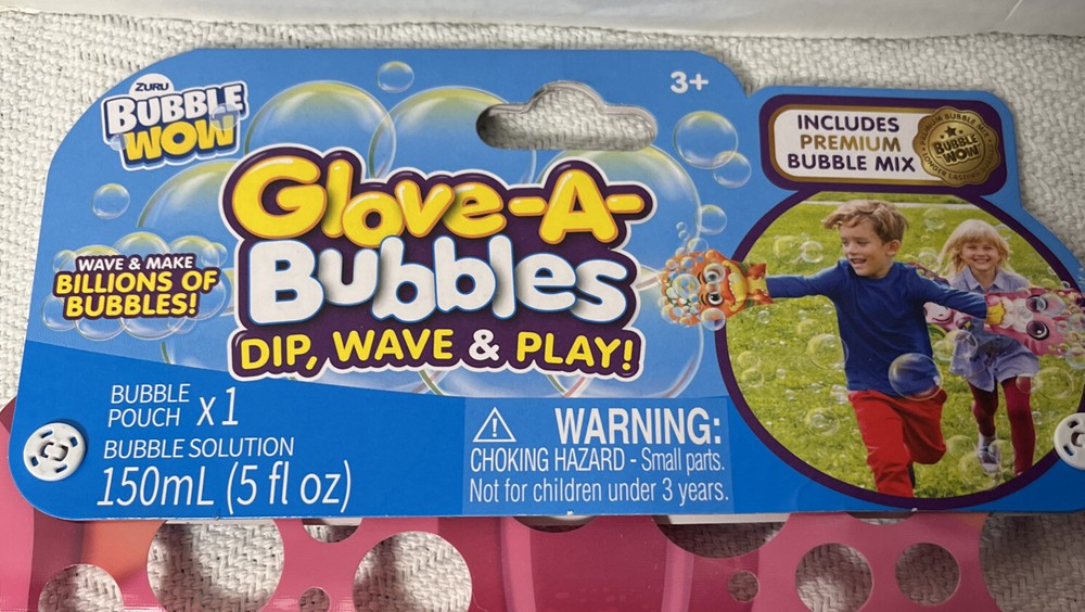 2 Glove-A-Bubbles NEW ~ Wave & Play, Bubble Solution & Bubble Pouch Dog & Cat