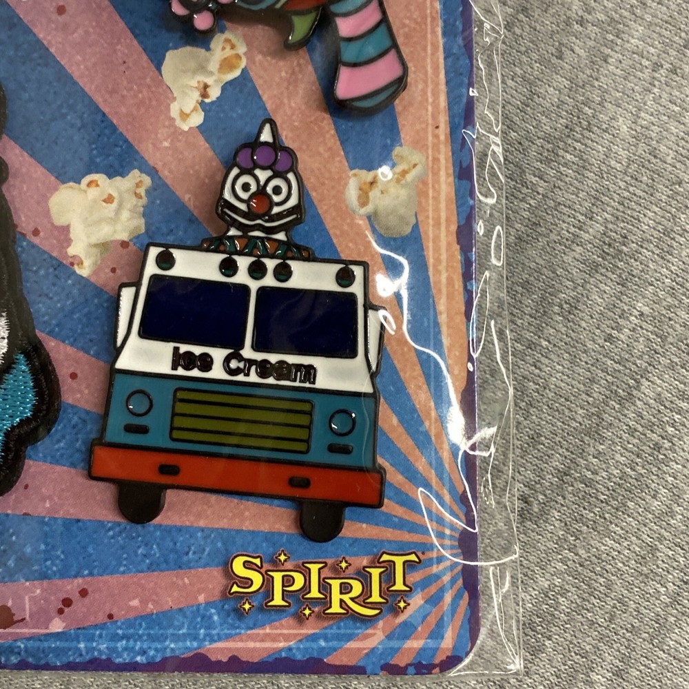 Killer Klowns From Outer Space Pin & Patch Set Spirit Halloween ( 4 Piece Set)