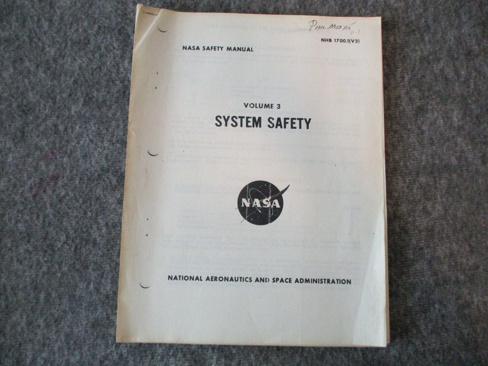 NASA MSFC JSC SPACE SHUTTLE SAFETY REPORTS/MANUALS/TECHNICAL&OFFICE MEMOS SET-10