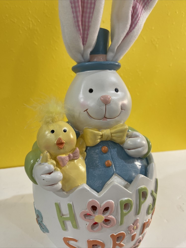 Cracker Barrel Light Up Bunny With Chick Color Changing Easter Decor