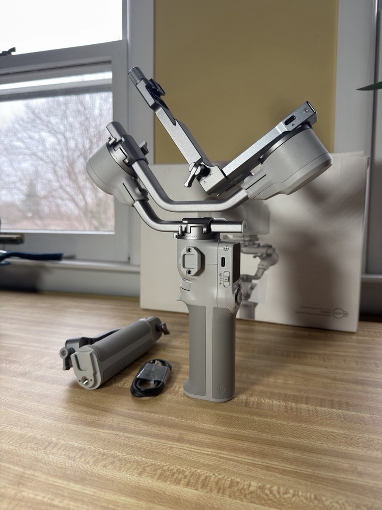 *READ* Dji Rs 4 Mini Combo, Gimbal Stabilizer For Cameras