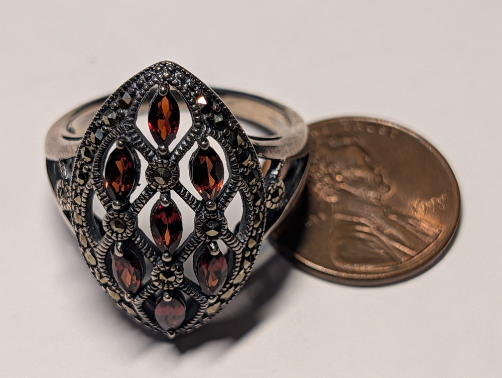 STERLING SILVER GARNETS RING SIZE 10 HALLMARKED 925