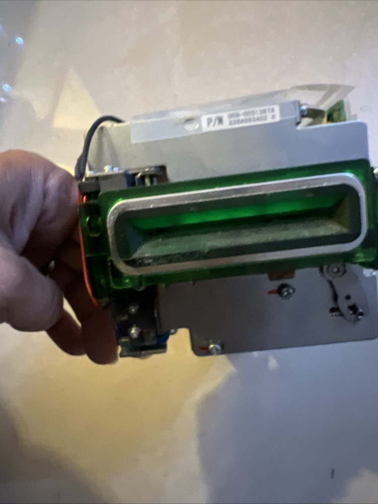 NCR Motorized Card Reader Track2 + w Std Shutter Model No 445-0765157A