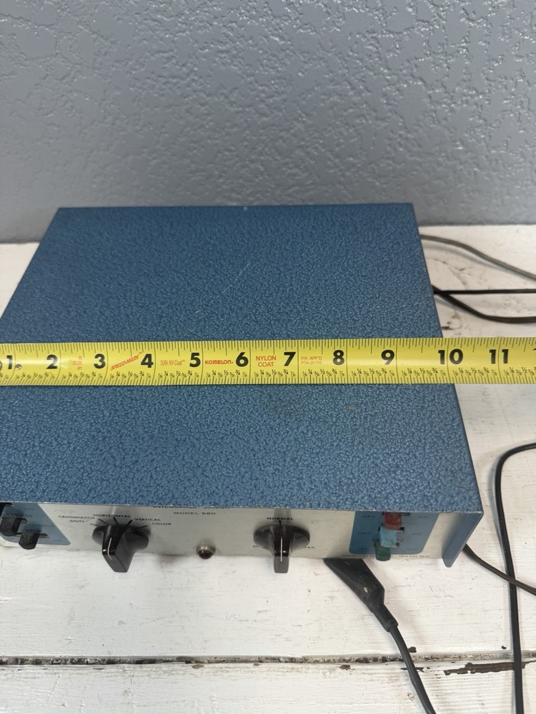 Vintage Conar Instruments Model 680 TV Pattern Generator Turns On