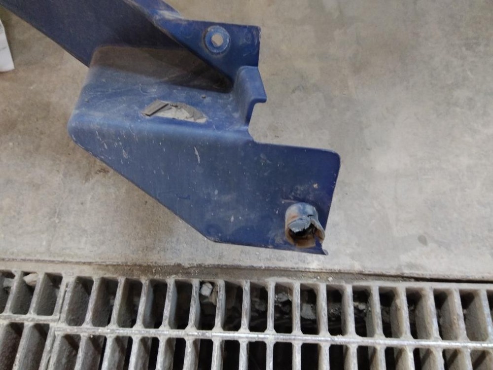 For 2013 VOLVO VNL COWL Right , MN