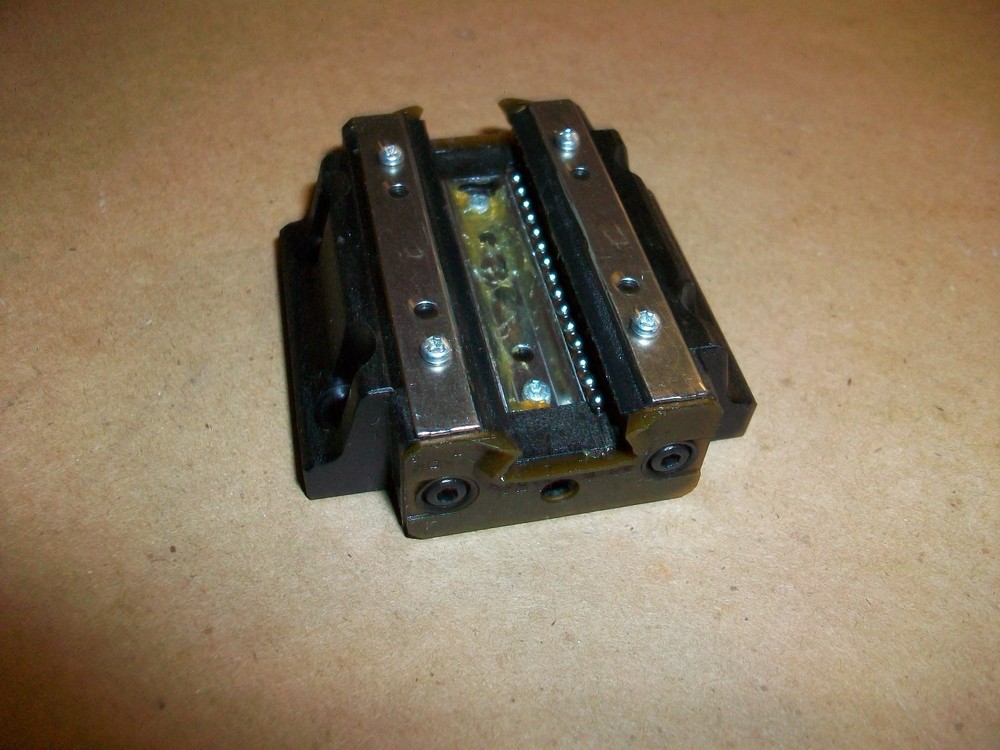 THK Linear Bearing SR15 Y0A25 NEW