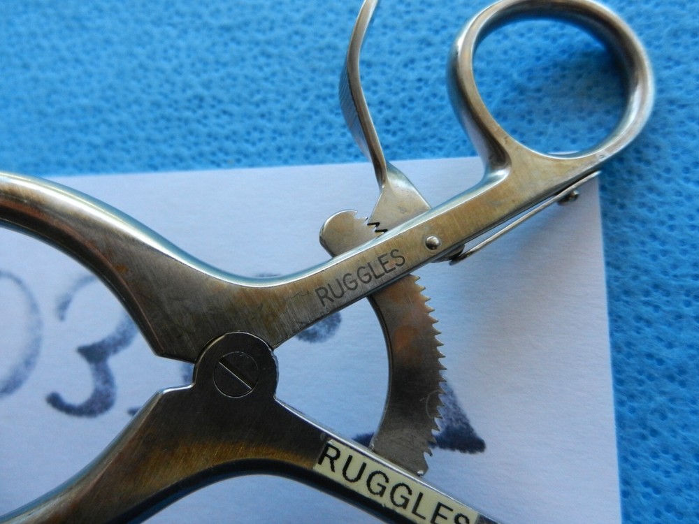 D3767 Ruggles Redmond Surgical Meyerding Retractor