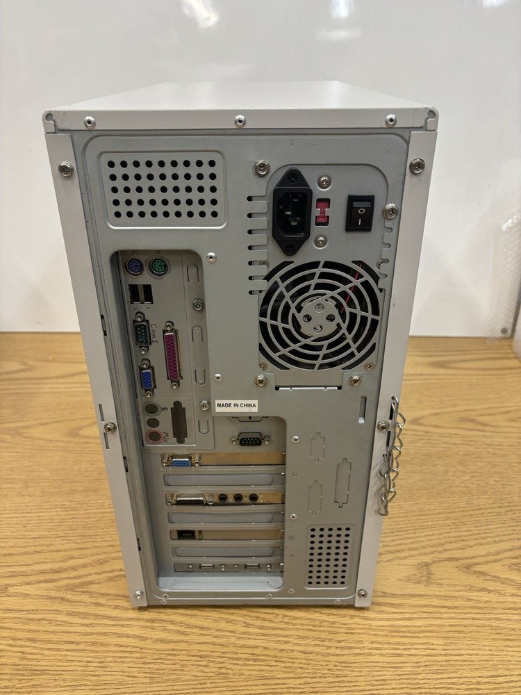 Vintage Desktop Tower PC ***Powers On