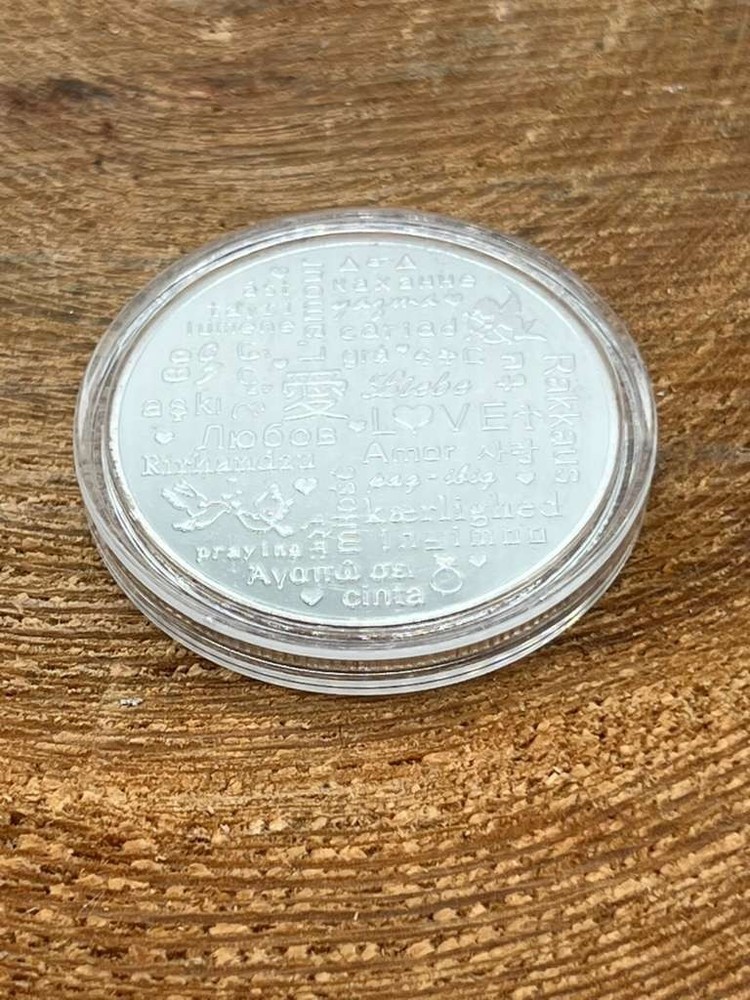 Wedding / Anniversary Commemorative Coin 2046
