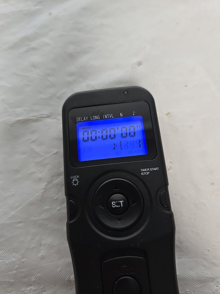 Energizer ENS-LCDU Multi-Fit LCD Timed Remote Shutter (Black) Remote Only