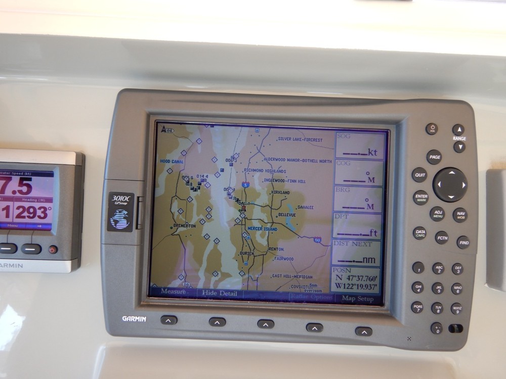 Garmin GPSmap 3010C 10" Color Chartplotter
