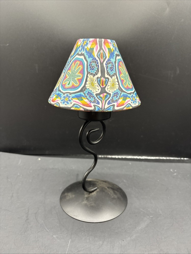 9.5” Tea Light Lamp With Psycodelic Lampshade