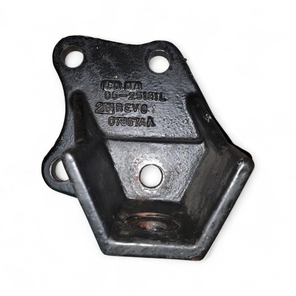 Used Caterpillar C-12 Rear Engine Mount - Peterbilt - 0525131L