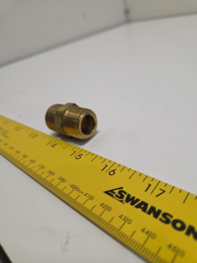 Binks 83-1823 Brass DM Nipple 1/2 (Used)