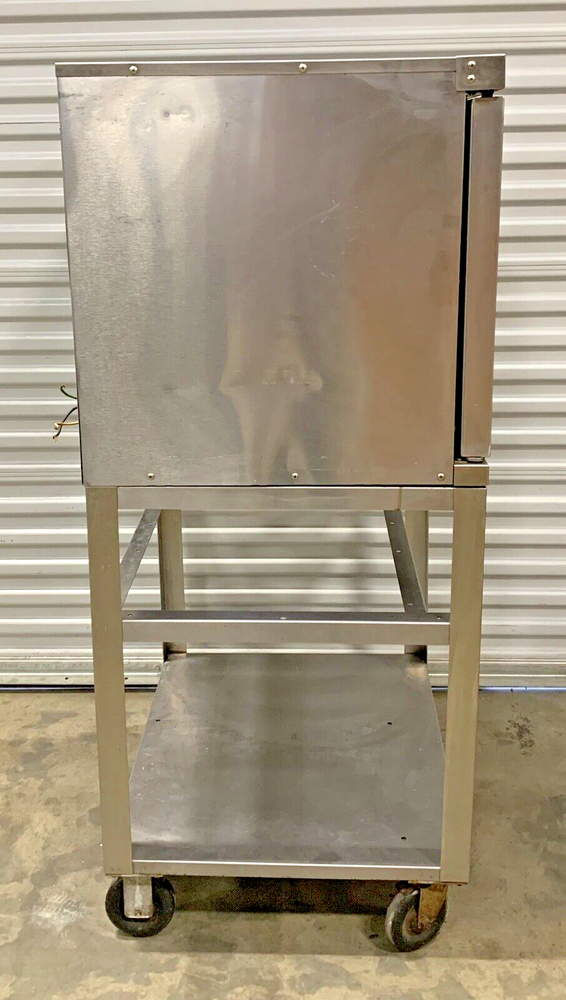 Vulcan-Hart ECO2C Half Size Electric Convection Oven Missing Shelf