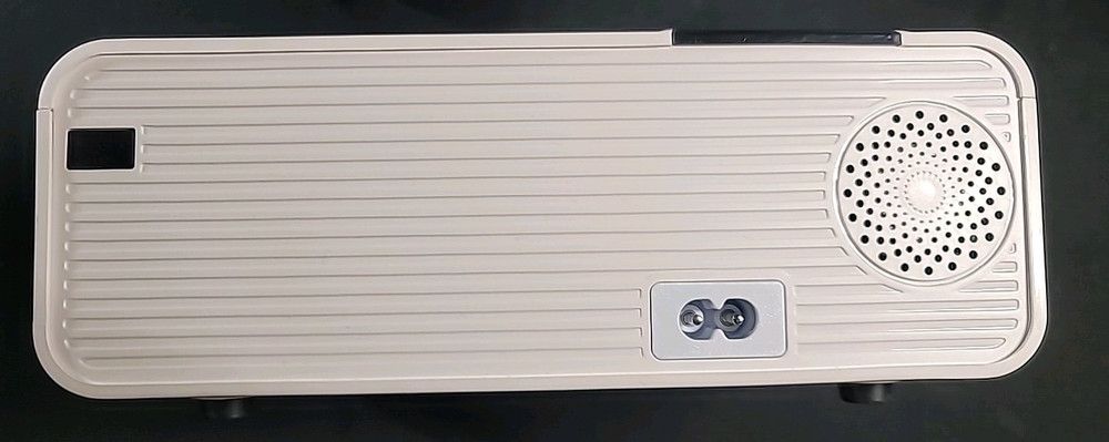 LED Source White Portable LED Projector With Higher Resolution + Brightness