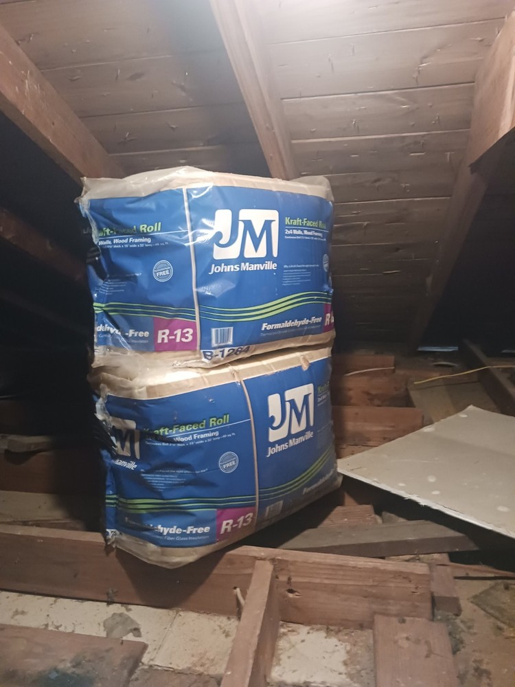 John's Mansfield R-13 Insulation Roll