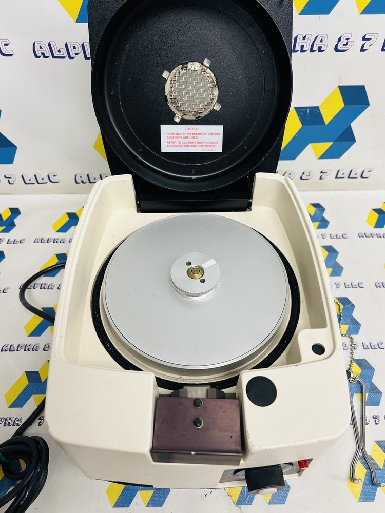 Adams Micro-Hematocrit II Centrifuge