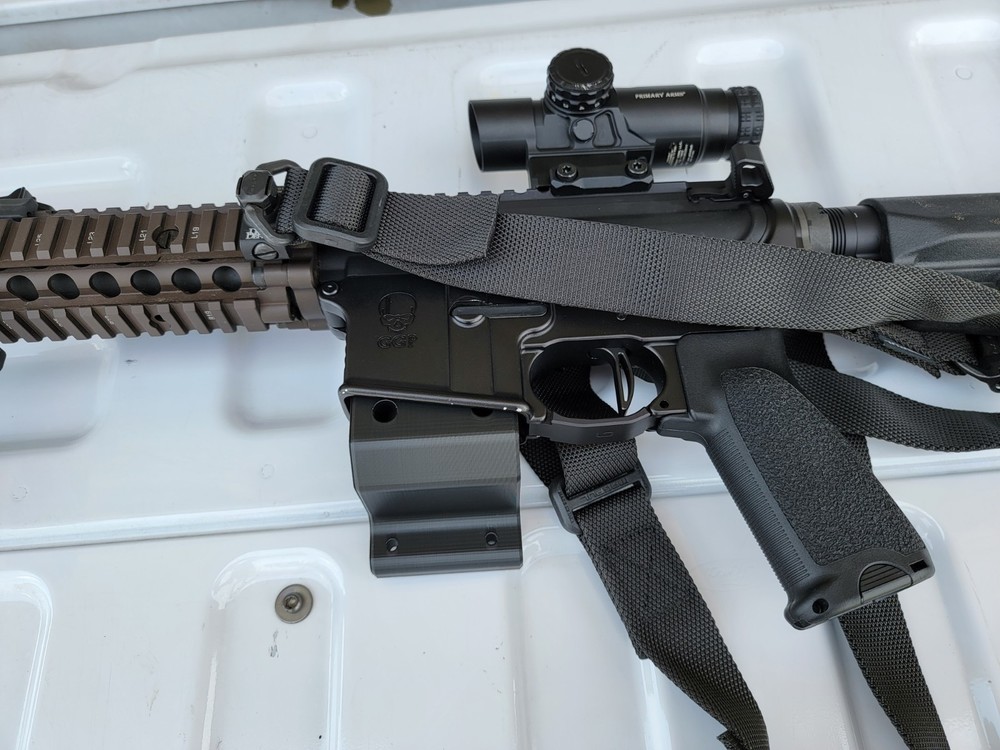 A R Rifle Wall Mount