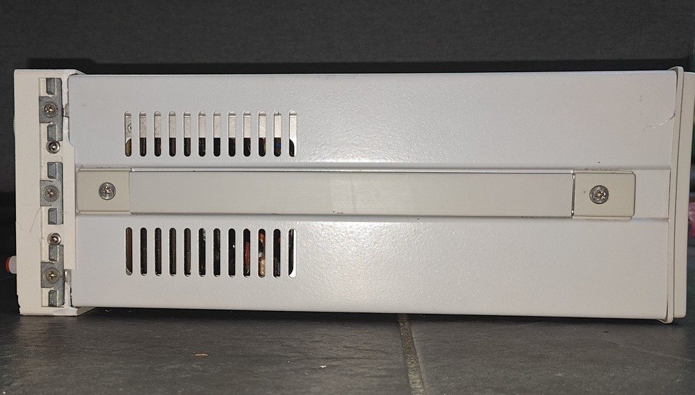 Agilent E3631A Triple Output Power Supply