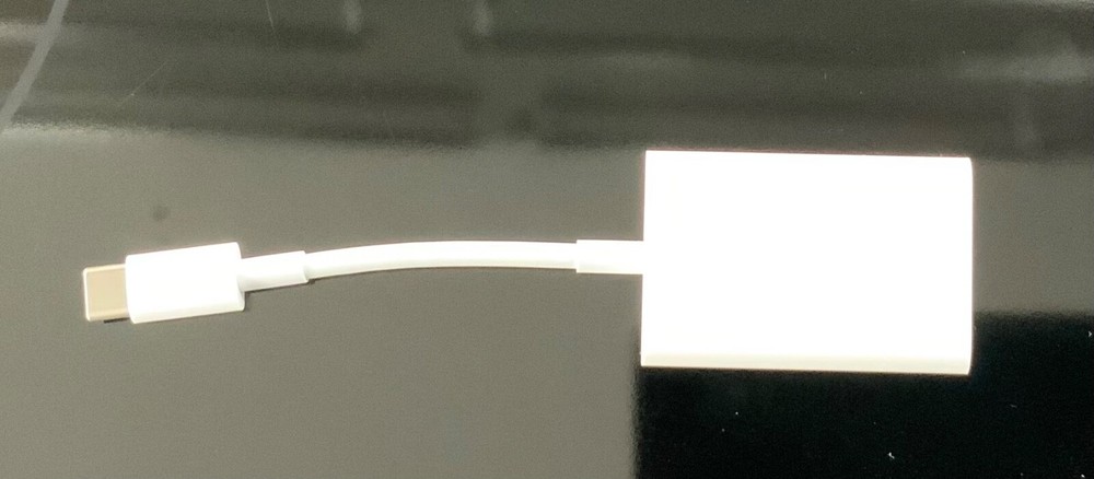 Apple USB-C to SD Card Reader
