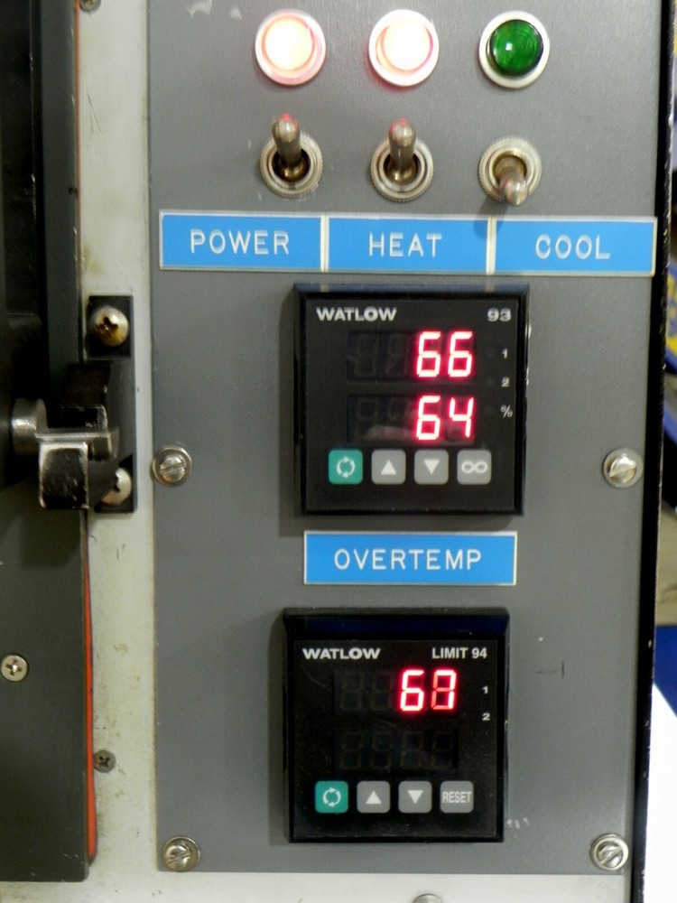 Delta Design 2300D Temperature Chamber