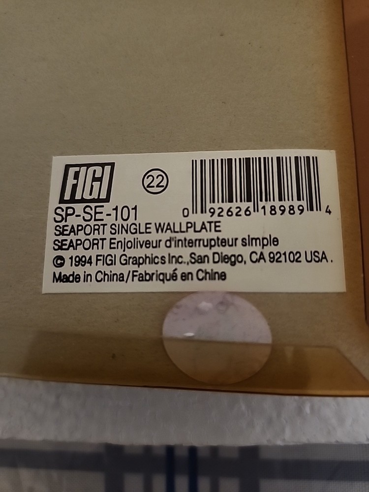 Wallplate 1994 Dimensional Style Hand Painted Lighthouse Single Switch Plate