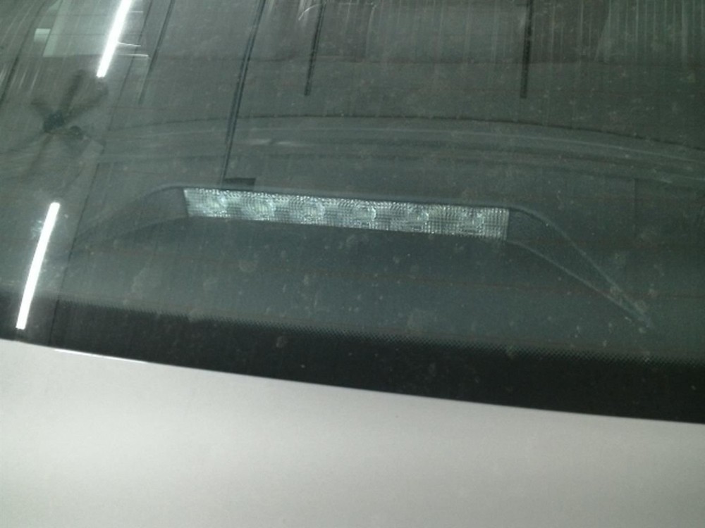 PASSAT    2014 High Mounted Stop Light 104805528