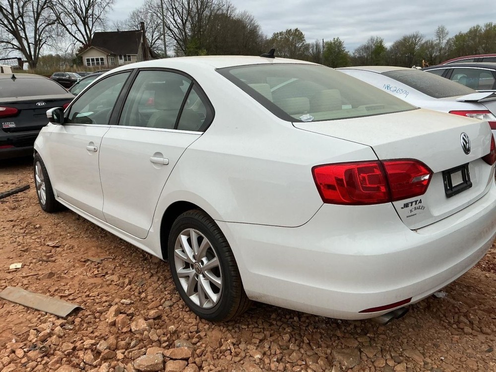 JETTA 2014 Glove Box 5013501