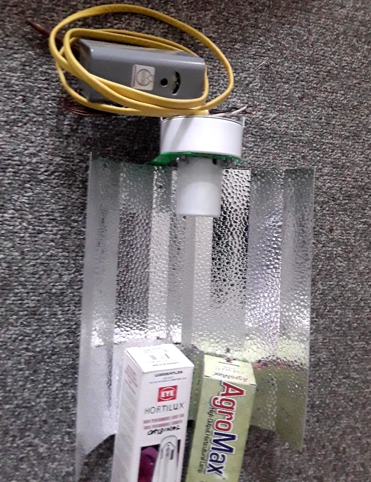 Grow Light white rodgers with two bulbs