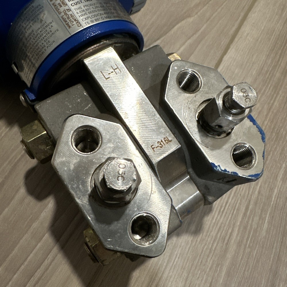 Foxboro IDP10-T22B11F Pressure Transmitter Used