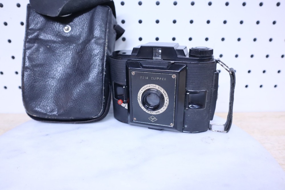 Vintage AGFA PD 16 Clipper Camera Winds Up & Clicks When Trigger Is Pushed USA