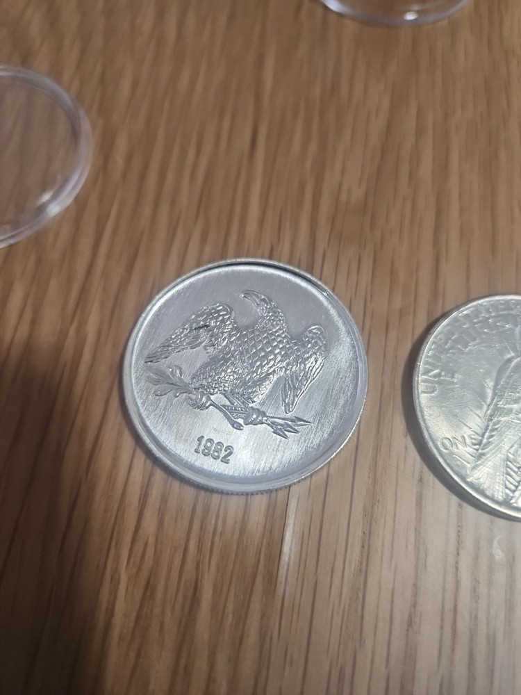 1922 Peace Silver Dollar And 1OZ Silver