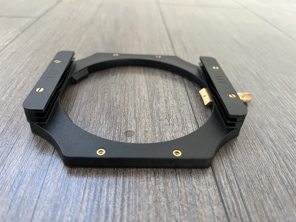 LEE Filters Foundation Filter Holder (Standard 4x4", 4x6")