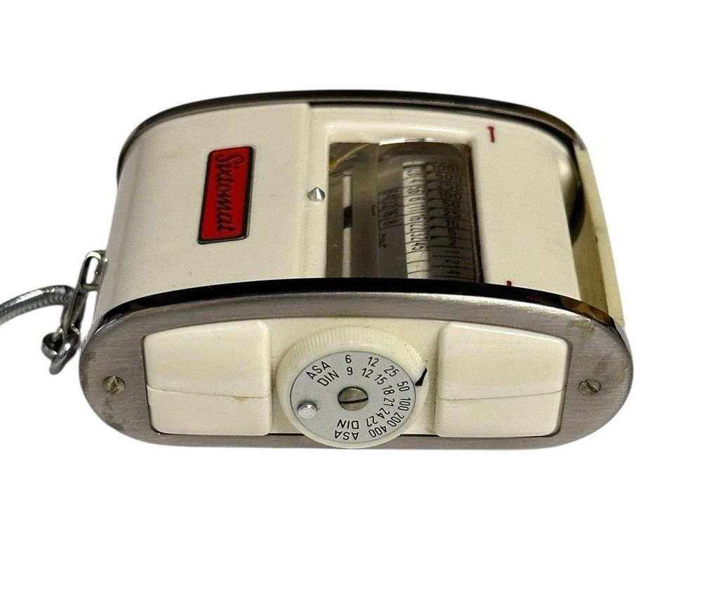 Vintage Gossen Sixtomat Selenium Light Meter w/ Case & Chain