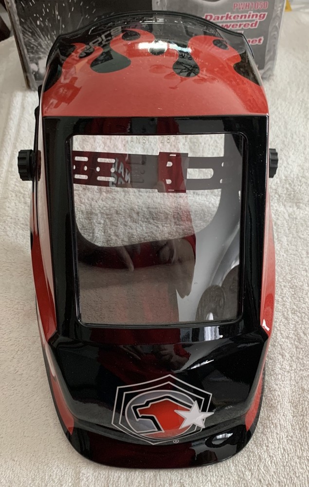 Matco Tools Auto Darkening Solar Powered Four Sensor Welding Helmet