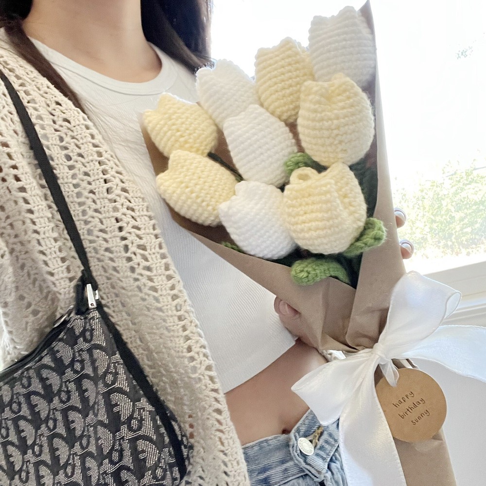 handmade trending crochet tulips
