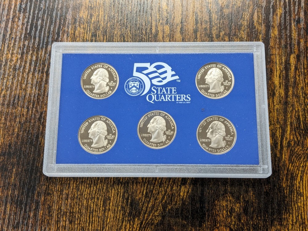 2008-s QUARTER Proof Set. JUST AS PICTURED.
