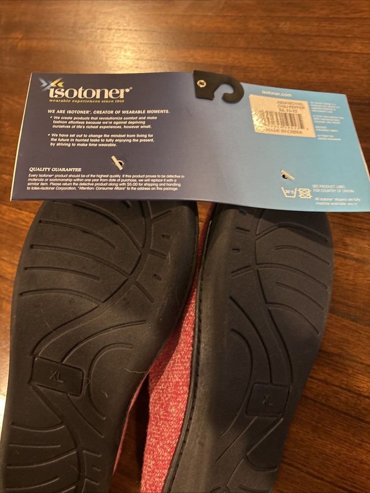 Isotoner Men’s Slipper XL RED