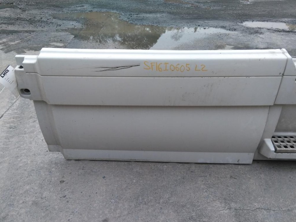 For 2016 VOLVO VNL SIDE FAIRING Left ,  MD