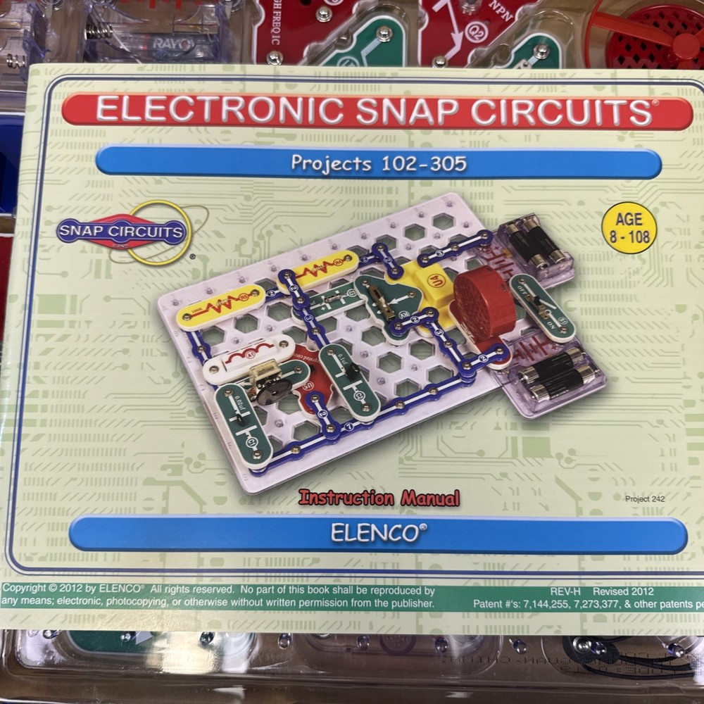 Elenco Electronic Snap Circuits Model SC-300 Project Kit Complete