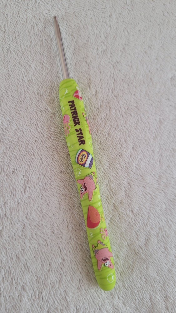 Preowned SpongeBob Patrick  Wooble Ergonomic Crochet Hook