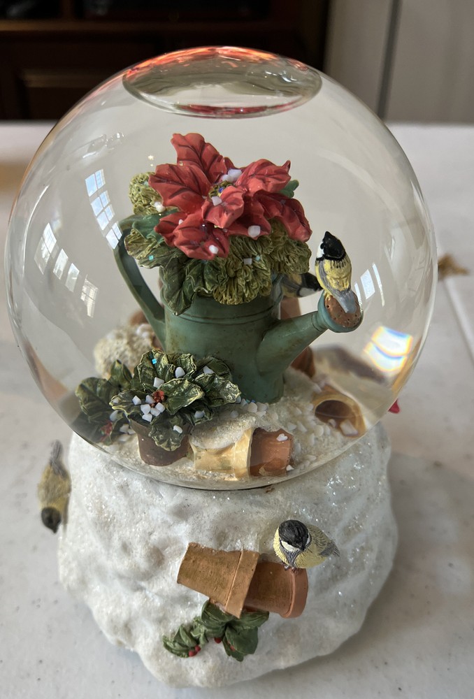 Hallmark Musical Christmas Snow Globe