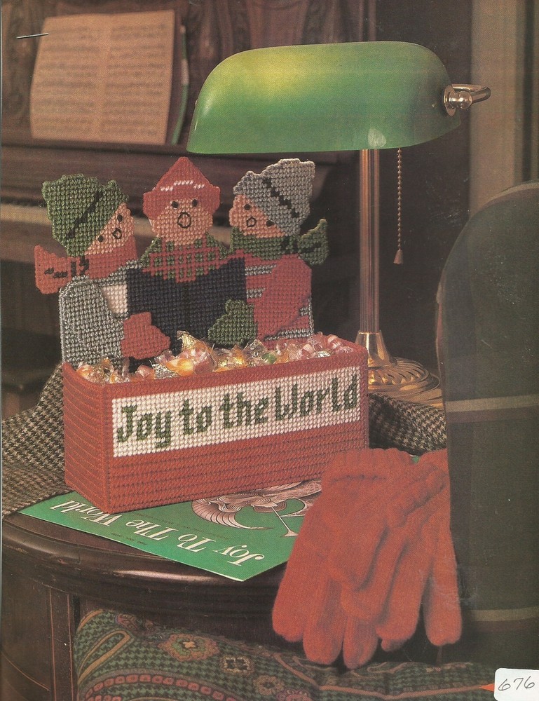 C0426 JOY TO THE WORLD CANDY BASKET  PLASTIC CANVAS PATTERNS